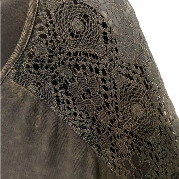 Andree by Unit Women’s Gray Distressed Top • Large - Picture 8 of 16